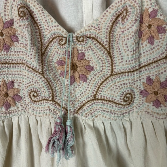 Yibel Embroidered Boho Halter Neck Babydoll Dress Women’s XSmall Ivory Blue Pink - Picture 3 of 6